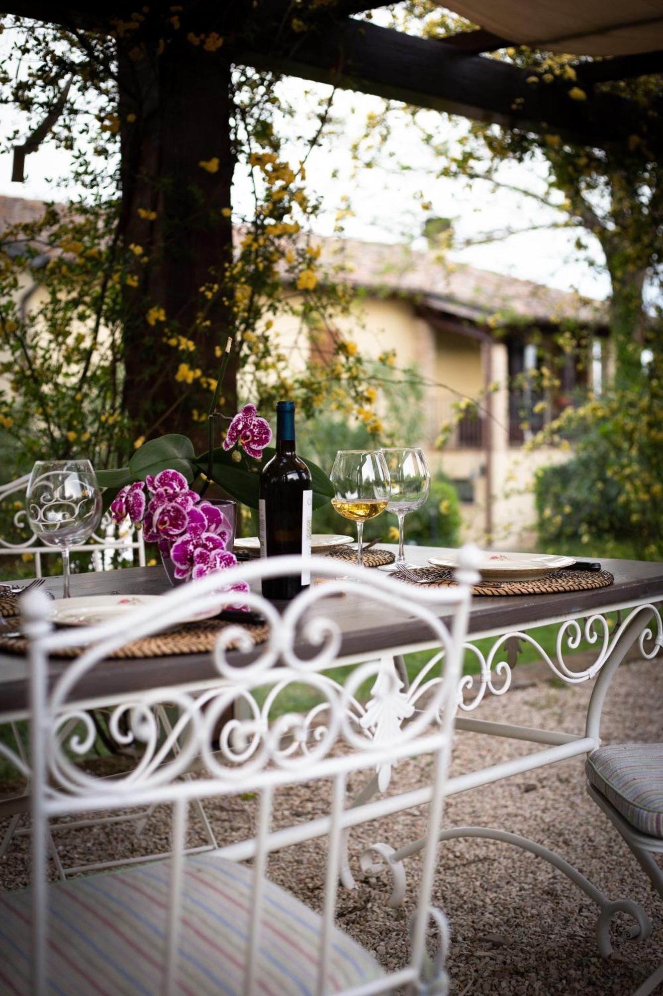 Ca' Le Cerque, Villa Surrounded By The Marche Nature Фоссомброне Экстерьер фото